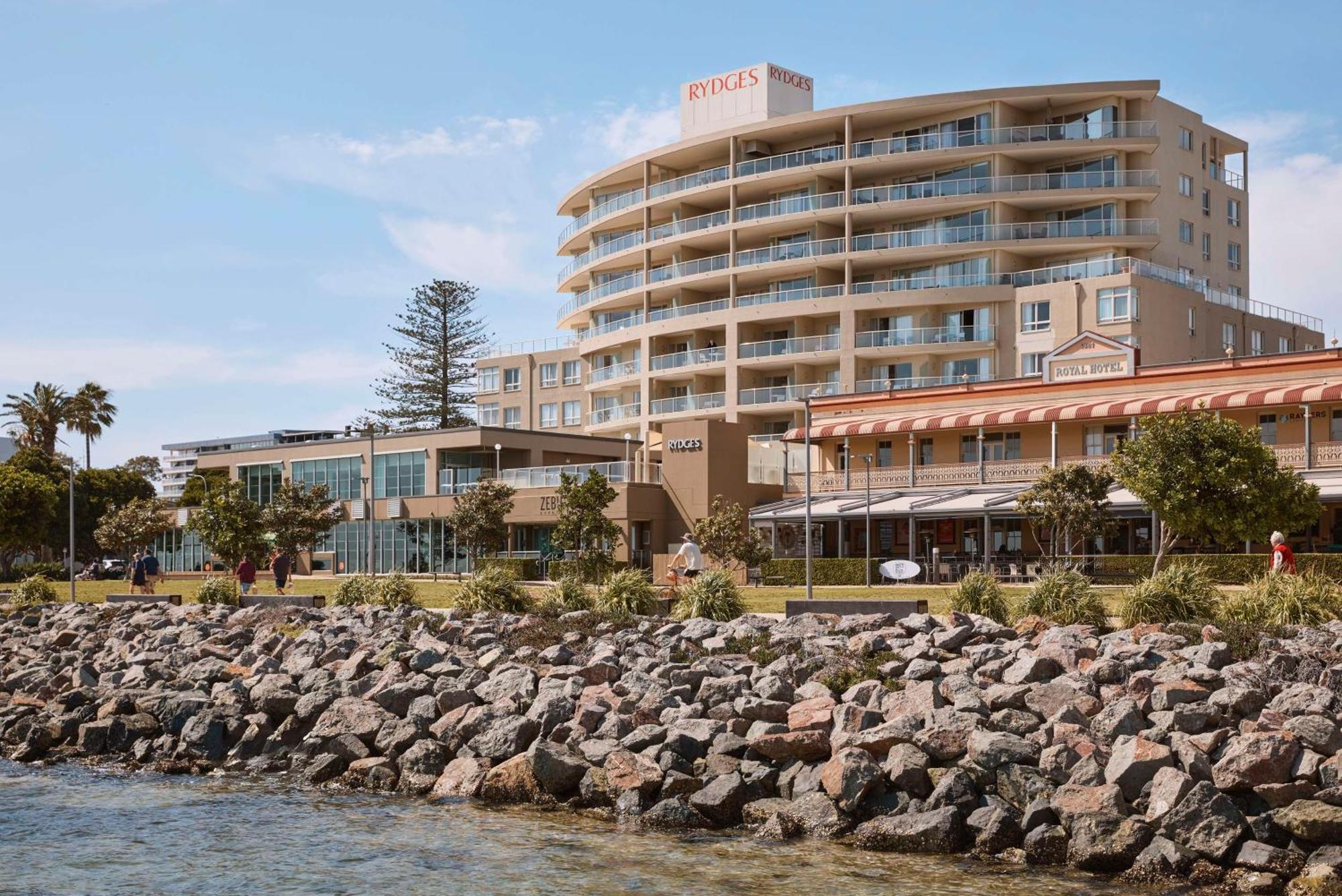 Rydges Hotel Port Macquarie Exterior photo